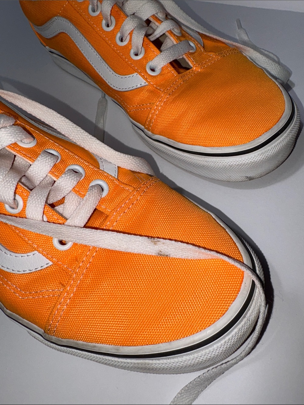 Vans Old Skool Low-Top Sneakers in Neon Orange and White - Picture 5 of 5